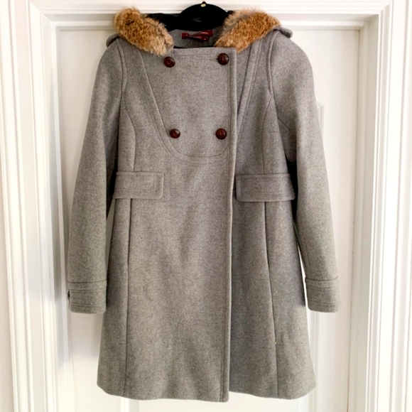 Coat - Picture 1 of 2